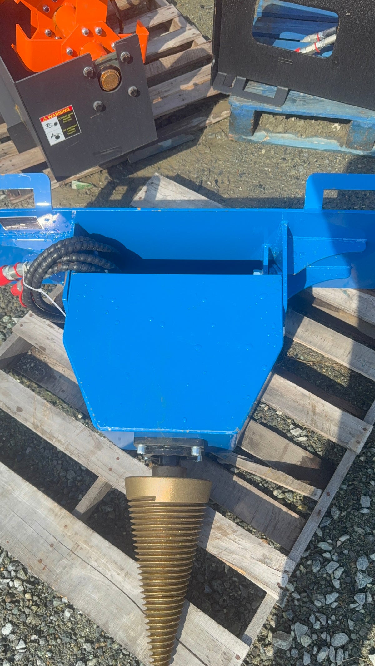 LandTuff™ Hydraulic Cone Screw Log Splitter – Skid Steer Attachment